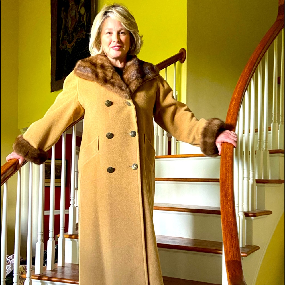 Long camel coat with genuine mink collar, like new